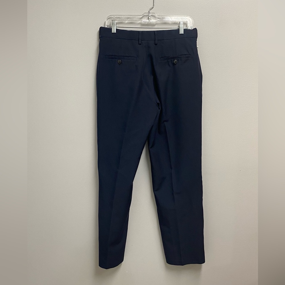 Men's Haggar Navy straight fit Eclo dress pants. Size 32x30 - Picture 2 of 2